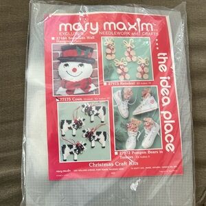 SALE! MIP VTG Mary Maxim Kit Plastic Canvas 12 Cows DIY Christmas Ornament